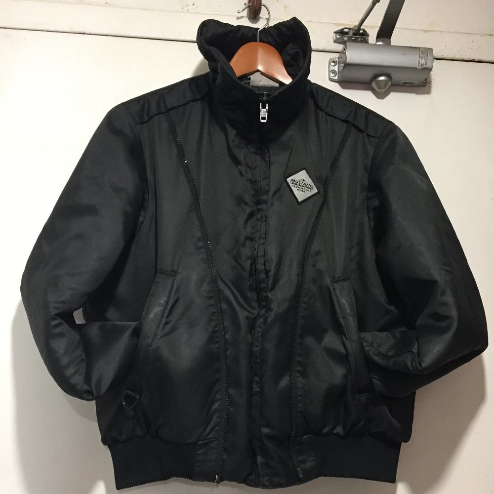 VINTAGE MUSTANG SNOWMOBILE WEAR JACKETS SIZE L